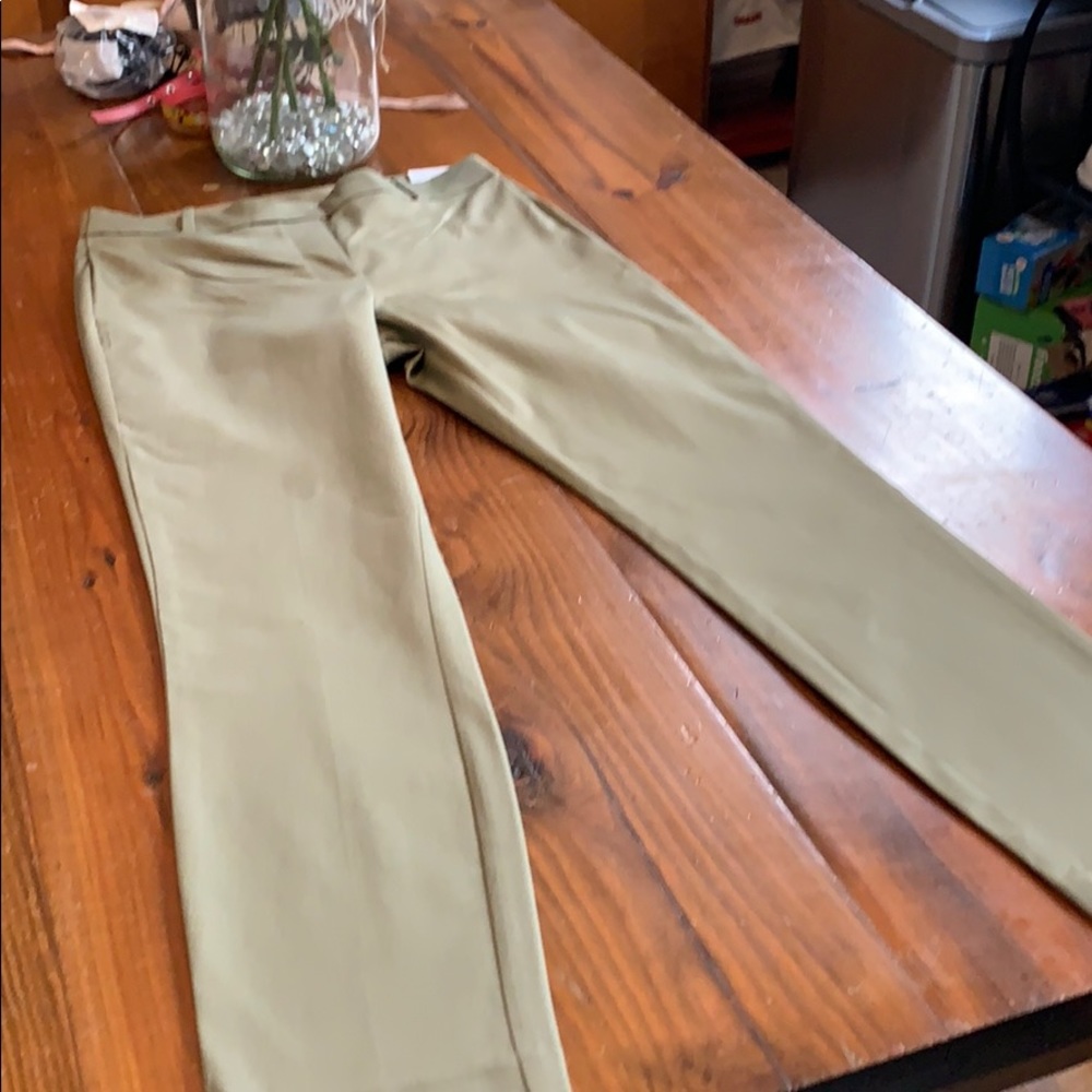 H&M straight leg Olive Green pull on pants